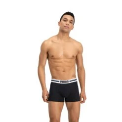 PUMA 4-pack Boxers Placed Logo Zwart -Mode-Lingeriewinkel aHR0cHM6Ly93d3cuYm94ZXJzLm5sL21lZGlhL2NhdGFsb2cvcHJvZHVjdC82LzUvNjUxMDAzMDAxLTIwMF80XzEuanBnP3N0b3JlPWJveGVyc19ubCZpbWFnZS10eXBlPWltYWdl