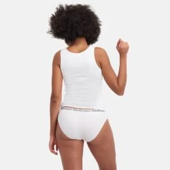 Bamboo Basics Dames 3-pack Slips Yara Wit -Mode-Lingeriewinkel aHR0cHM6Ly93d3cuYm94ZXJzLm5sL21lZGlhL2NhdGFsb2cvcHJvZHVjdC9iL2EvYmFtYm9vLWJhc2ljc195YXJhLTAwMi1iYWNrLmpwZz9zdG9yZT1ib3hlcnNfbmwmaW1hZ2UtdHlwZT1pbWFnZQ