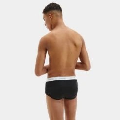 Calvin Klein 3-pack Heupslip Zwart -Mode-Lingeriewinkel aHR0cHM6Ly93d3cuYm94ZXJzLm5sL21lZGlhL2NhdGFsb2cvcHJvZHVjdC9jL2EvY2FsdmluLWtsZWluX25iMTM5OGEtMDAxX21vZGVsX2FjaHRlcmthbnRfMS5qcGc c3RvcmU9Ym94ZXJzX25sJmltYWdlLXR5cGU9aW1hZ2U