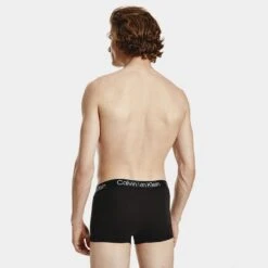 Calvin Klein Modern Structure 3-pack Boxer Trunks Zwart -Mode-Lingeriewinkel aHR0cHM6Ly93d3cuYm94ZXJzLm5sL21lZGlhL2NhdGFsb2cvcHJvZHVjdC9jL2EvY2FsdmluLWtsZWluX25iMjk3MGEtN3YxX21vZGVsX2FjaHRlcmthbnQuanBnP3N0b3JlPWJveGVyc19ubCZpbWFnZS10eXBlPWltYWdl