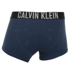 Calvin Klein Jongens Intense Power 2-pack Boxers Blauw & Grijs II -Mode-Lingeriewinkel aHR0cHM6Ly93d3cuYm94ZXJzLm5sL21lZGlhL2NhdGFsb2cvcHJvZHVjdC9jL2EvY2FsdmluLWtsZWluX2I3MGI3MDAxMjItMDI1XzFfYWNodGVya2FudC5qcGc c3RvcmU9Ym94ZXJzX25sJmltYWdlLXR5cGU9aW1hZ2U