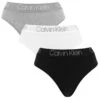 Calvin Klein Dames 3-pack High Waist Strings Zwart / Wit / Grijs -Mode-Lingeriewinkel aHR0cHM6Ly93d3cuYm94ZXJzLm5sL21lZGlhL2NhdGFsb2cvcHJvZHVjdC9jL2EvY2FsdmluLWtsZWluX3FkMzc1N2UtOTk5XzMtcGFja18xXzEuanBnP3N0b3JlPWJveGVyc19ubCZpbWFnZS10eXBlPWltYWdl