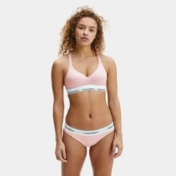 Calvin Klein Dames Bralette Lift Roze -Mode-Lingeriewinkel aHR0cHM6Ly93d3cuYm94ZXJzLm5sL21lZGlhL2NhdGFsb2cvcHJvZHVjdC9jL2EvY2FsdmluLWtsZWluX3FmMTY1NGUtMm50X21vZGVsX3Zvb3JrYW50XzEuanBnP3N0b3JlPWJveGVyc19ubCZpbWFnZS10eXBlPWltYWdl
