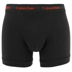 Calvin Klein 3-pack Boxers Zwart 6GN -Mode-Lingeriewinkel aHR0cHM6Ly93d3cuYm94ZXJzLm5sL21lZGlhL2NhdGFsb2cvcHJvZHVjdC9jL2EvY2FsdmluLWtsZWluX3UyNjYyZy02Z25fM192b29ya2FudC5qcGc c3RvcmU9Ym94ZXJzX25sJmltYWdlLXR5cGU9aW1hZ2U