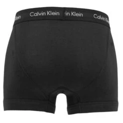 Calvin Klein 3-pack Boxers Zwart 6GN -Mode-Lingeriewinkel aHR0cHM6Ly93d3cuYm94ZXJzLm5sL21lZGlhL2NhdGFsb2cvcHJvZHVjdC9jL2EvY2FsdmluLWtsZWluX3UyNjYyZy02Z25fMV9hY2h0ZXJrYW50LmpwZz9zdG9yZT1ib3hlcnNfbmwmaW1hZ2UtdHlwZT1pbWFnZQ