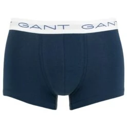 GANT Essentials 3-pack Boxers Wit, Blauw & Rood -Mode-Lingeriewinkel aHR0cHM6Ly93d3cuYm94ZXJzLm5sL21lZGlhL2NhdGFsb2cvcHJvZHVjdC9nL2EvZ2FudF85MDAwMDMwMDMtMTA1XzFfdm9vcmthbnQuanBnP3N0b3JlPWJveGVyc19ubCZpbWFnZS10eXBlPWltYWdl