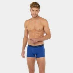 HOM 3-pack Boxers Tropical Blauw -Mode-Lingeriewinkel aHR0cHM6Ly93d3cuYm94ZXJzLm5sL21lZGlhL2NhdGFsb2cvcHJvZHVjdC9oL28vaG9tXzQwMjUyNS10MDM2XzNfbW9kZWxfdm9vcmthbnQuanBnP3N0b3JlPWJveGVyc19ubCZpbWFnZS10eXBlPWltYWdl