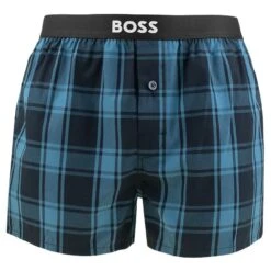 Hugo Boss BOSS 2-pack Wijde Boxershorts Block Blauw & Zwart -Mode-Lingeriewinkel aHR0cHM6Ly93d3cuYm94ZXJzLm5sL21lZGlhL2NhdGFsb2cvcHJvZHVjdC9oL3UvaHVnby1ib3NzXzUwNDg1ODcyLTQ0NV8xX3Zvb3JrYW50LmpwZz9zdG9yZT1ib3hlcnNfbmwmaW1hZ2UtdHlwZT1pbWFnZQ