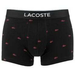 Lacoste 3-pack Boxers All Over Mini Logo Zwart -Mode-Lingeriewinkel aHR0cHM6Ly93d3cuYm94ZXJzLm5sL21lZGlhL2NhdGFsb2cvcHJvZHVjdC9sL2EvbGFjb3N0ZV81aDM0MTEtMDAtZmowXzFfdm9vcmthbnQuanBnP3N0b3JlPWJveGVyc19ubCZpbWFnZS10eXBlPWltYWdl