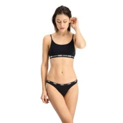 PUMA Dames 2-pack Cotton Modal Slips Basic Zwart -Mode-Lingeriewinkel aHR0cHM6Ly93d3cuYm94ZXJzLm5sL21lZGlhL2NhdGFsb2cvcHJvZHVjdC9wL3UvcHVtYV82MDMwMzEwMDEtMjAwXzFfbW9kZWxfdm9vcmthbnQuanBnP3N0b3JlPWJveGVyc19ubCZpbWFnZS10eXBlPWltYWdl