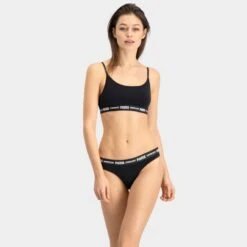 PUMA Dames 2-pack Cotton Modal Strings Zwart -Mode-Lingeriewinkel aHR0cHM6Ly93d3cuYm94ZXJzLm5sL21lZGlhL2NhdGFsb2cvcHJvZHVjdC9wL3UvcHVtYV82MDMwMzQwMDEtMjAwX21vZGVsXzIuanBnP3N0b3JlPWJveGVyc19ubCZpbWFnZS10eXBlPWltYWdl