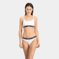 PUMA Dames 2-pack Cotton Modal Strings Wit -Mode-Lingeriewinkel aHR0cHM6Ly93d3cuYm94ZXJzLm5sL21lZGlhL2NhdGFsb2cvcHJvZHVjdC9wL3UvcHVtYV82MDMwMzQwMDEtMzE3X21vZGVsXzIuanBnP3N0b3JlPWJveGVyc19ubCZpbWFnZS10eXBlPWltYWdl