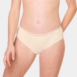 Sloggi Dames GO 2-pack Ribbed Hipsters Multi -Mode-Lingeriewinkel aHR0cHM6Ly93d3cuYm94ZXJzLm5sL21lZGlhL2NhdGFsb2cvcHJvZHVjdC9zL2wvc2xvZ2dpXzEwMjEzMTgyLW0wMDNfMl9tb2RlbF92b29ya2FudC5qcGc c3RvcmU9Ym94ZXJzX25sJmltYWdlLXR5cGU9aW1hZ2U